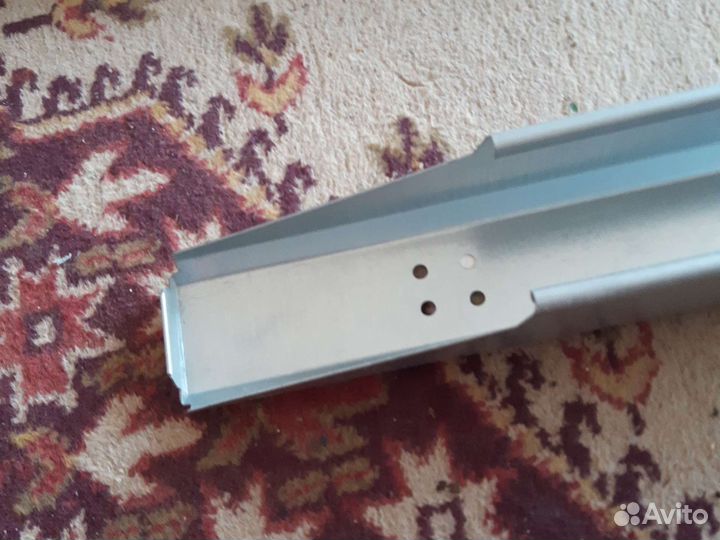 Перекладина для кровати