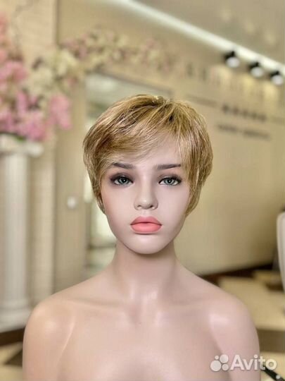 Парик из искусственных волос Германия