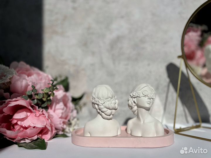 Декоративные статуэтки