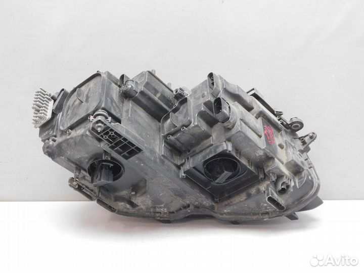 Фара левая Volkswagen Tiguan