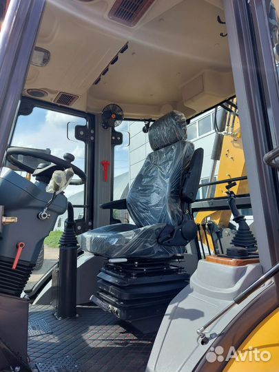 Экскаватор-погрузчик LGCM LGB88, 2023