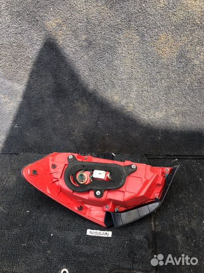 Стоп-сигнал левый Infiniti G25 V36