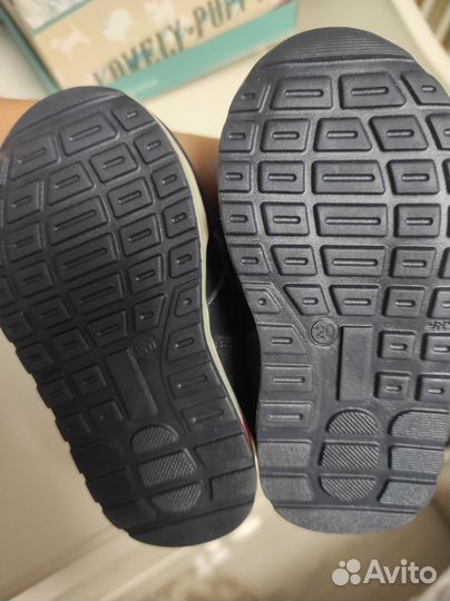 Кроссовки детские