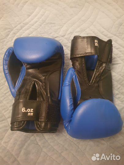 Продается боксерский мешок и перчатки