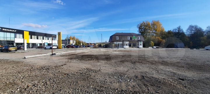 Машиноместо, > 30 м²