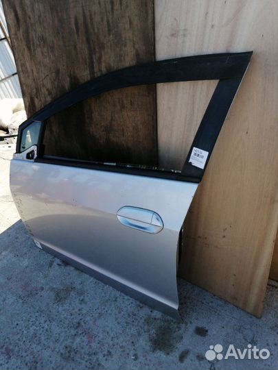 Дверь передняя левая Honda Insight ZE2