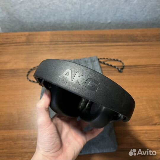 Наушники AKG K371