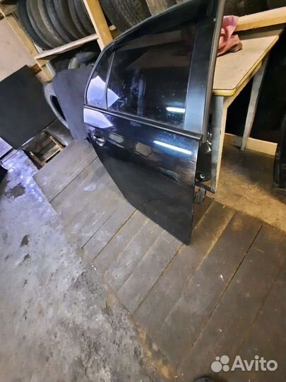 Дверь задняя правая фольксваген джетта 5