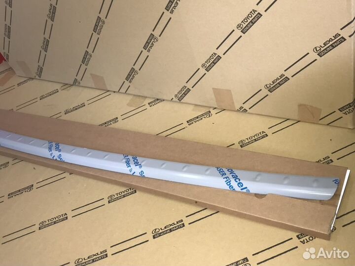 Накладка на задний бампер lexus rx