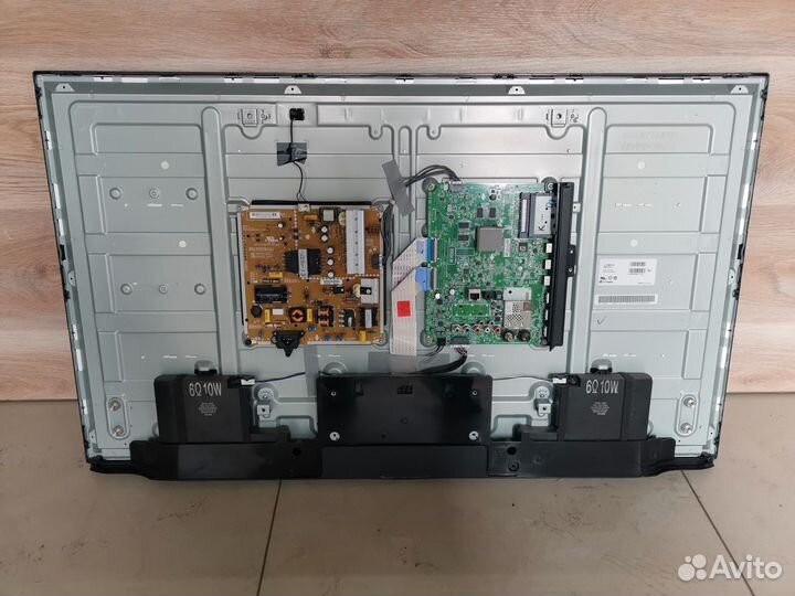 Телевизор LG 42LF650V (Разбор)(По запчастям)