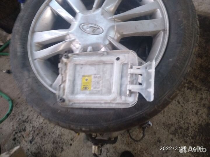 Лючок бензобака Лада Веста старого образца