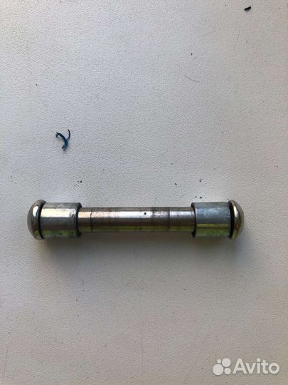 Поставки для колёс от трюкового самоката