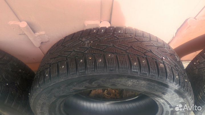 Nokian Tyres Hakkapeliitta 7 215/65 R16 102T