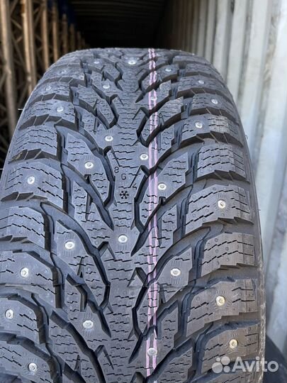 Ikon Tyres Autograph Ice 9 SUV 235/55 R18 104T