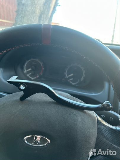 Рычаг тормоза передний