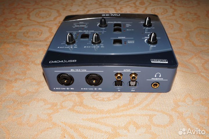 E-MU 0404 USB 2.0 24 бит 192 кГц Цап (DAC) AK4396