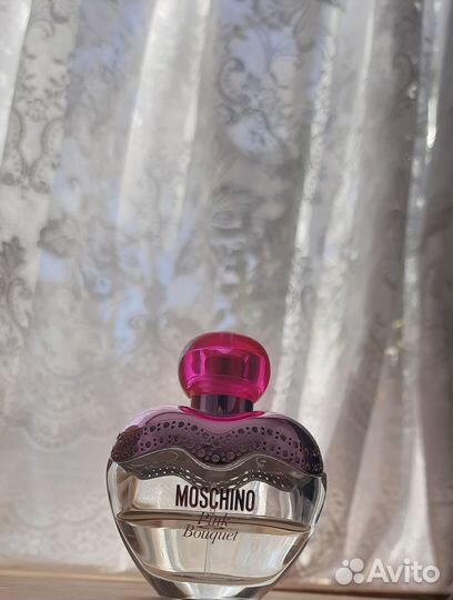 Moschino pink bouquet