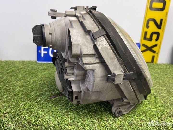 Фара правая Mercedes W203 SW универсал 646.963