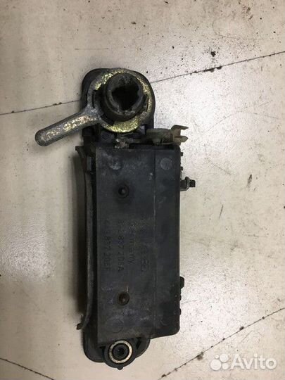 Ручка двери наружная левая Audi 80