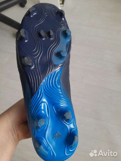 Футбольные бутсы