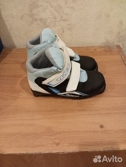 Лыжные ботинки
