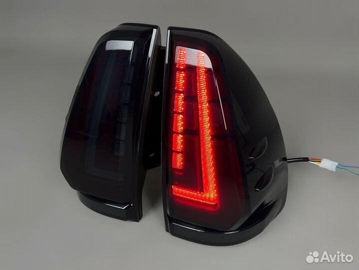 Стопы Toyota Land Cruiser Prado 120 Тюнинг Дым