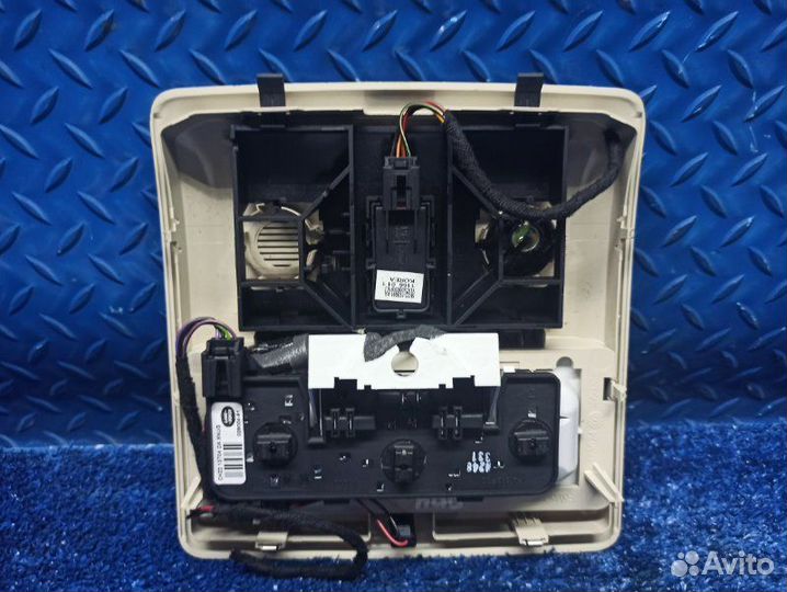 Плафон салонный передний Range Rover Sport L320