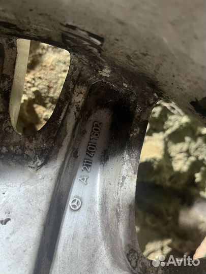 Диск литой Mersedes R17