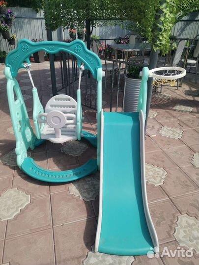 Горка с качелями детская с баскетбольным кольцом