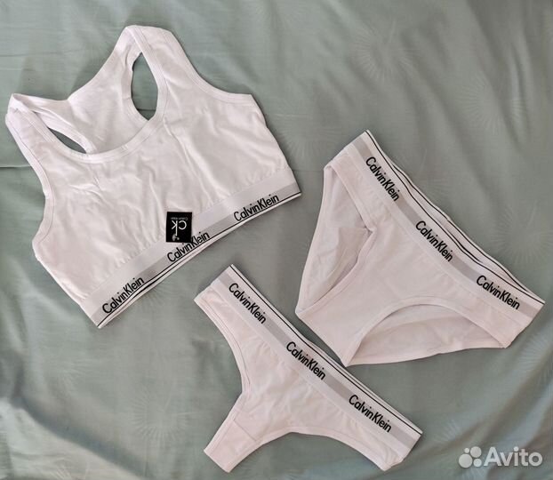 Комплект женского нижнего белья Calvin Klein