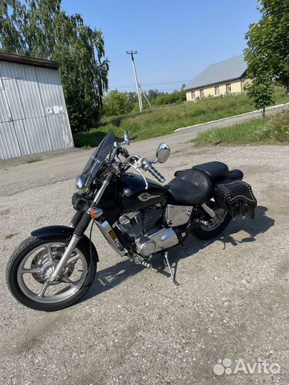 Продам отличный мотоцикл Honda Shadow VT1100c