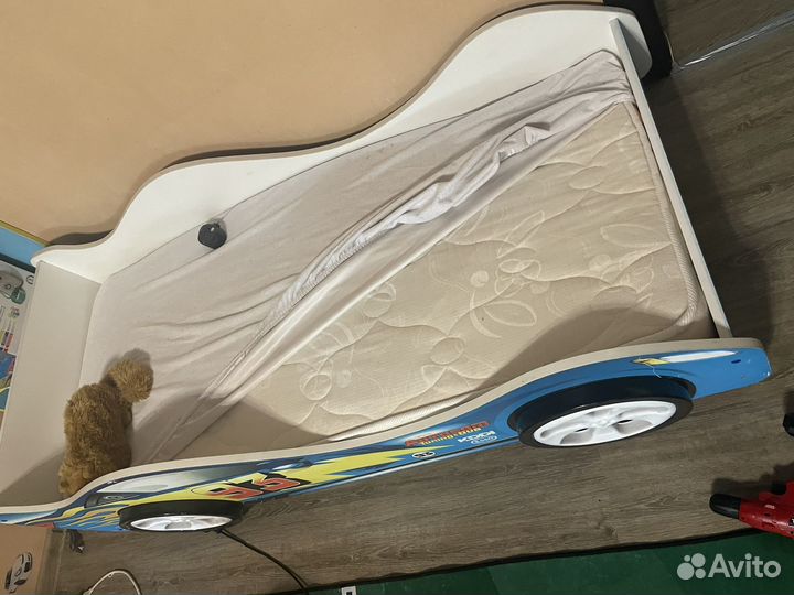 Кровать машинка с матрасом