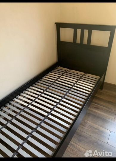 Кровать односпальная бу