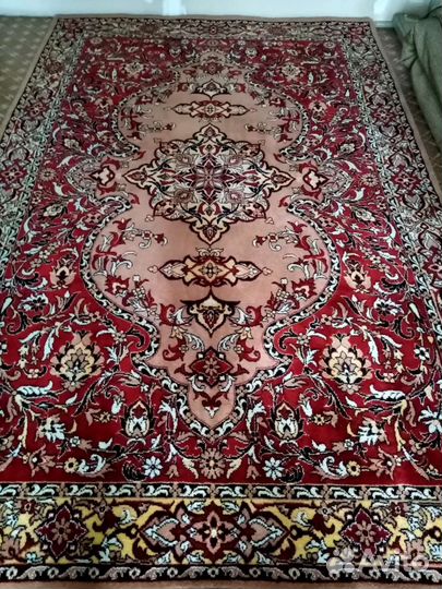 Ковёр шерстяной (2 на 3)