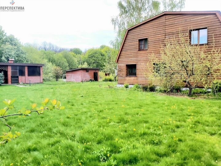 Дом 200 м² на участке 15 сот.