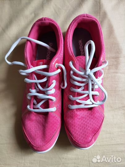 Женские кроссовки Reebok Realflex