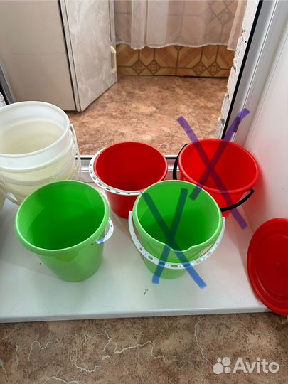 Ведро пластиковое, горшок