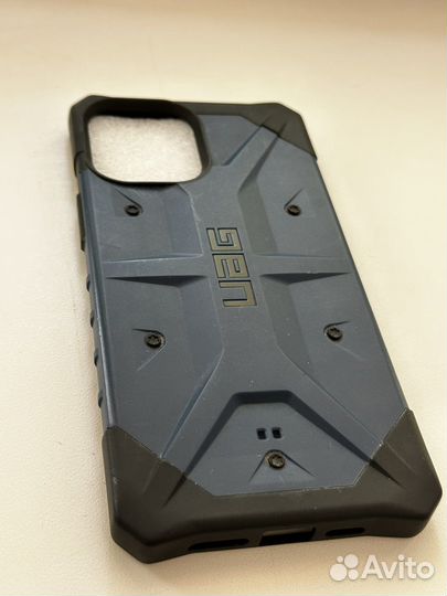 Чехол на iPhone 12 pro max UAG