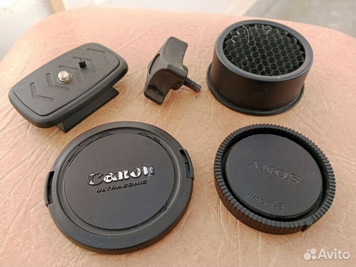 Аксессуары для фотоаппарата и фотовспышки