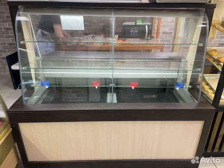 Витринный холодильник
