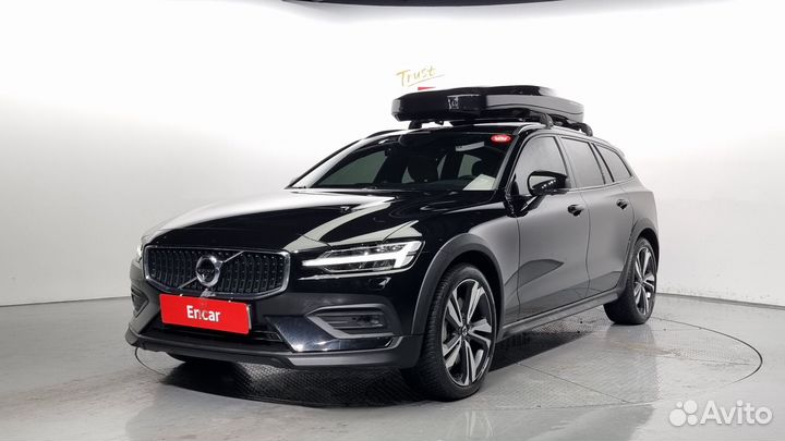 Volvo V60 Cross Country 2.0 AT, 2019, 64 772 км