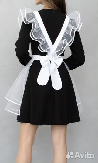 Белый школьный фартук