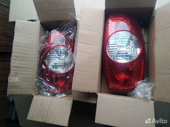 Задние фонари Шевроле Нива Новые