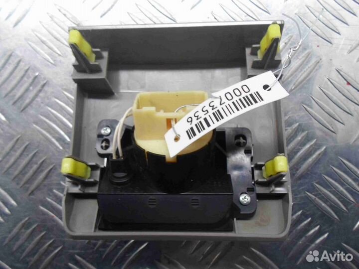 Переключатель отопителя Subaru Tribeca WX