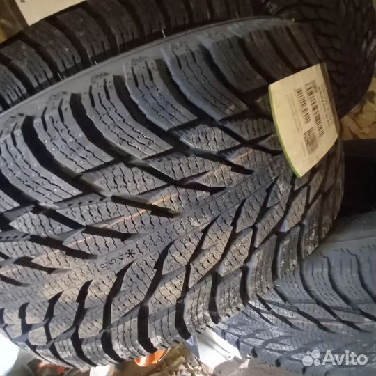 Ikon Tyres Autograph Snow 3 SUV 255/50 R20 109R