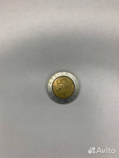 Монета номиналом 500 итальянских лир