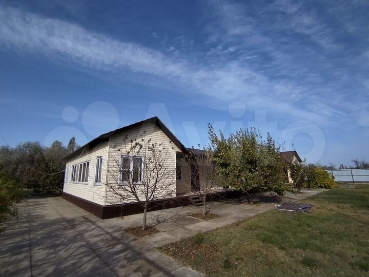 Коттедж 195,7 м² на участке 25 сот.