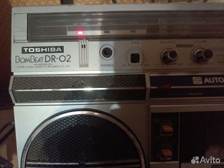 Кассетный магнитофон toshiba BomBeat DR-02