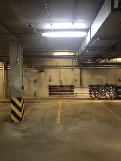 Машиноместо, 14 м²