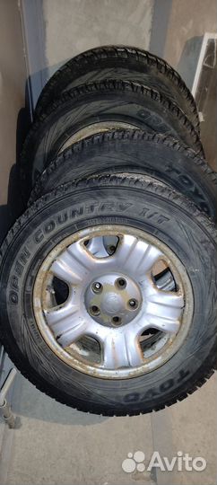 Колеса в сборе зимние toyo r16 215/70
